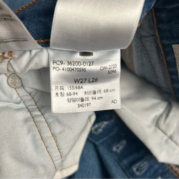 Levi’s 501 Jeans - Picture 6 of 8
